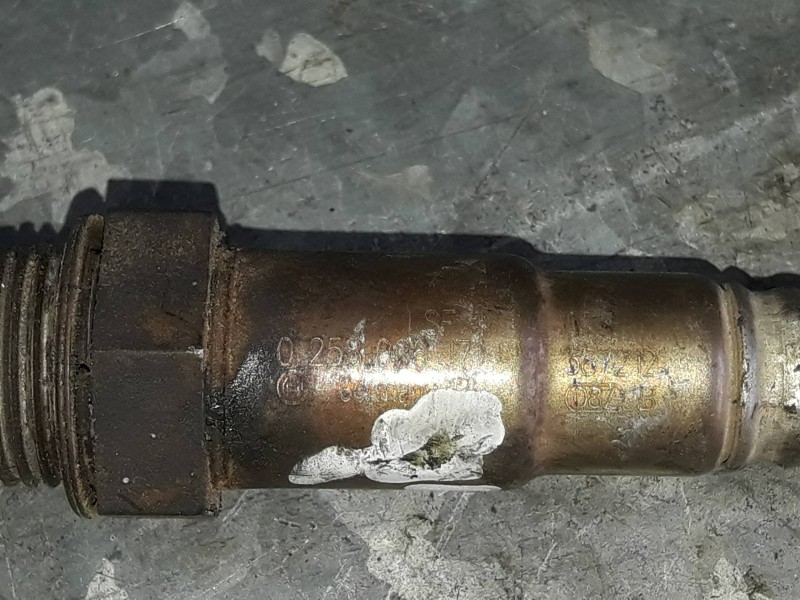 Recambio de sonda lambda para opel corsa c referencia OEM IAM 0258006171  