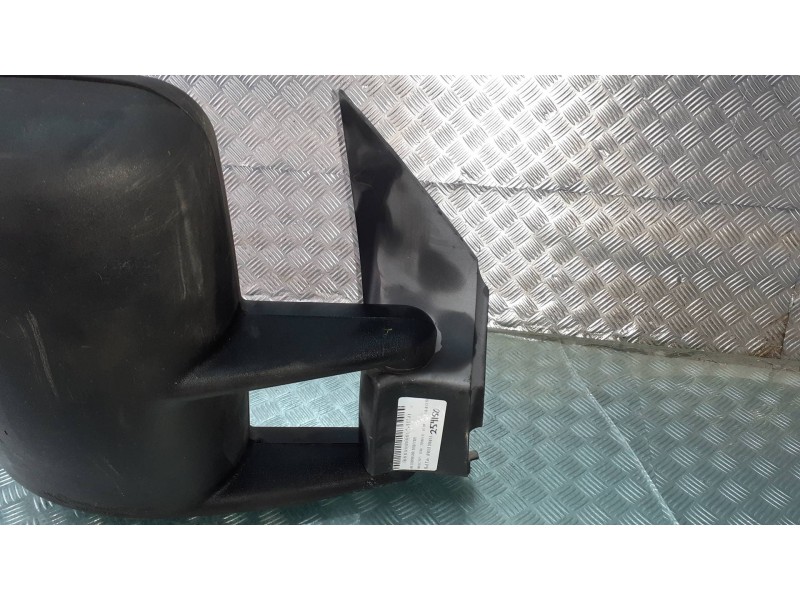 Recambio de retrovisor derecho para mercedes-benz sprinter 02.00  caja cerrada referencia OEM IAM A9018106416  MANUAL