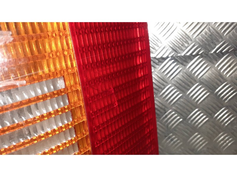 Recambio de piloto trasero derecho para volkswagen lt caja cerrada / combi (mod. 1997) referencia OEM IAM 2D0945257C  