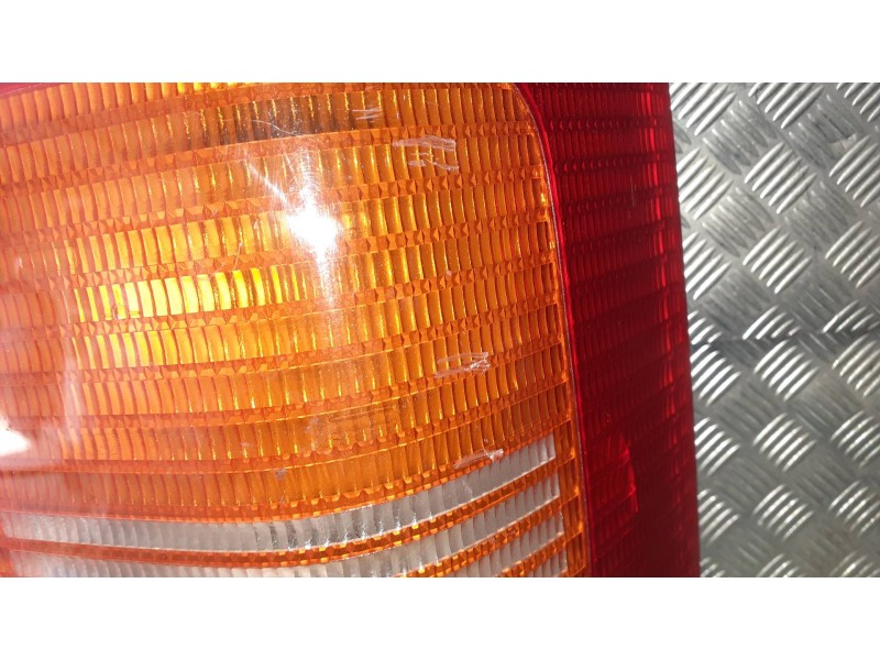 Recambio de piloto trasero derecho para volkswagen lt caja cerrada / combi (mod. 1997) referencia OEM IAM 2D0945257C  