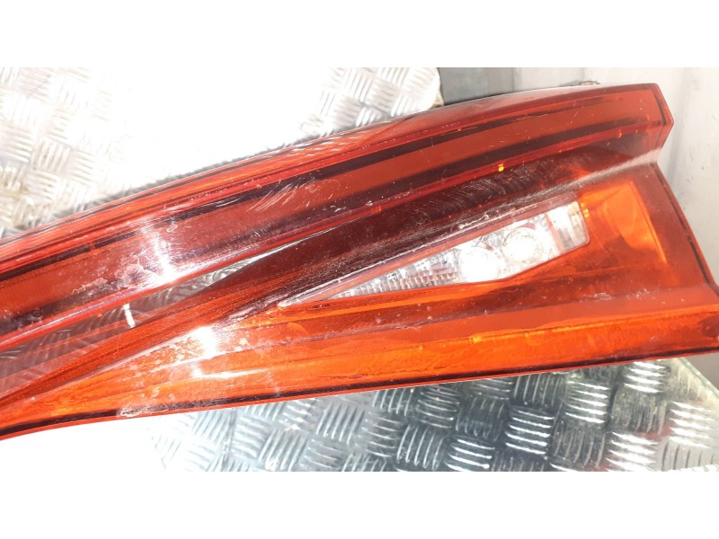 Recambio de piloto trasero central para seat leon (kl1) referencia OEM IAM 5FA945307G  