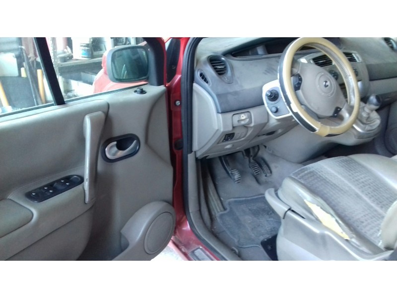 renault scenic ii del año 2005