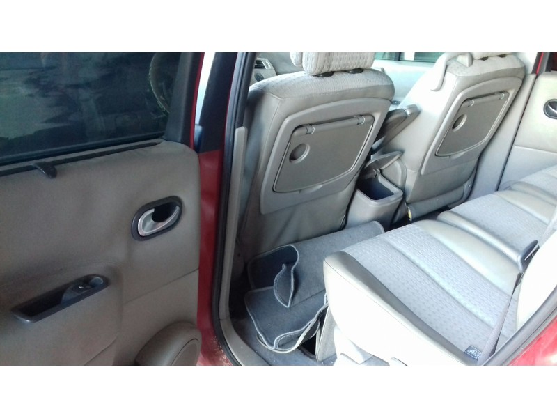 renault scenic ii del año 2005