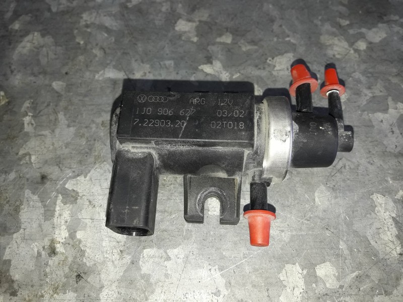 Recambio de valvula aire adicional para audi a3 (8l) referencia OEM IAM 1J0906627 72290320 