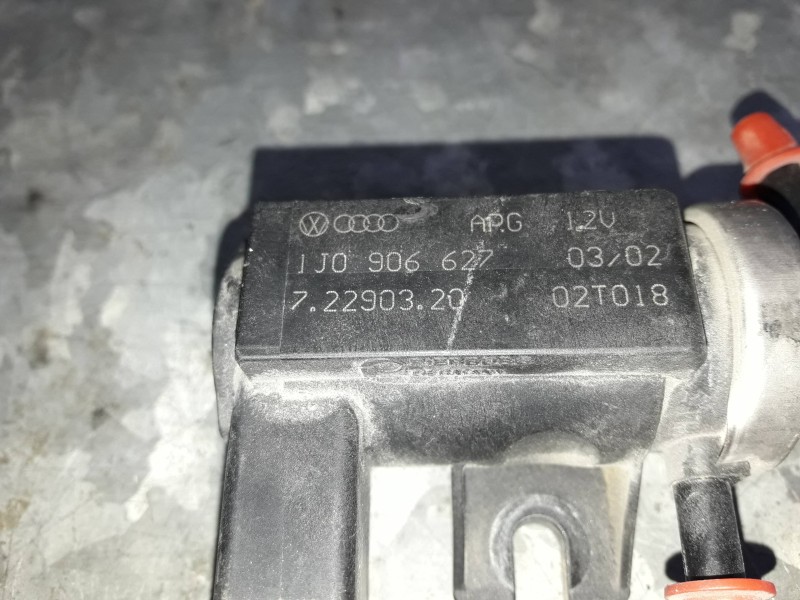 Recambio de valvula aire adicional para audi a3 (8l) referencia OEM IAM 1J0906627 72290320 