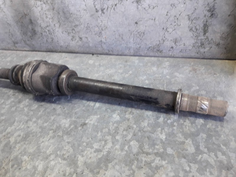 Recambio de transmision delantera derecha para renault scenic ii referencia OEM IAM 8200436366  