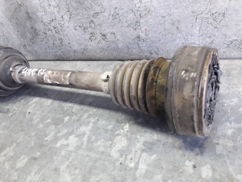 Recambio de transmision delantera izquierda para seat cordoba berlina (6l2) referencia OEM IAM 6Q0407271AT  