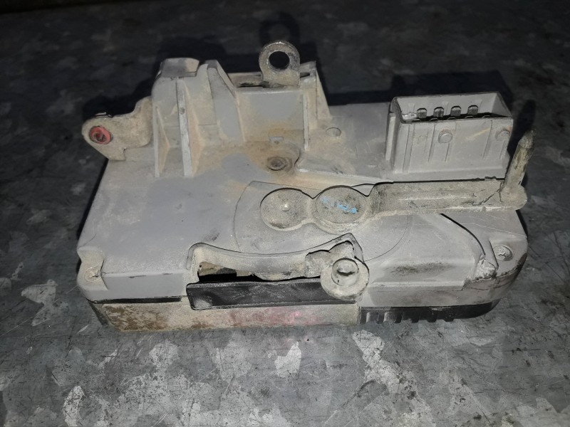 Recambio de cerradura puerta delantera izquierda para fiat scudo (222) referencia OEM IAM   