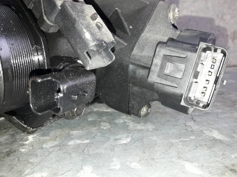 Recambio de caja mariposa para citroen xsara picasso referencia OEM IAM 25350352  