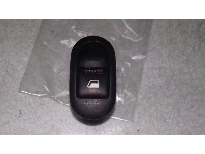 Recambio de mando elevalunas delantero derecho para citroen c3 1.1 collection referencia OEM IAM 96605364XT  