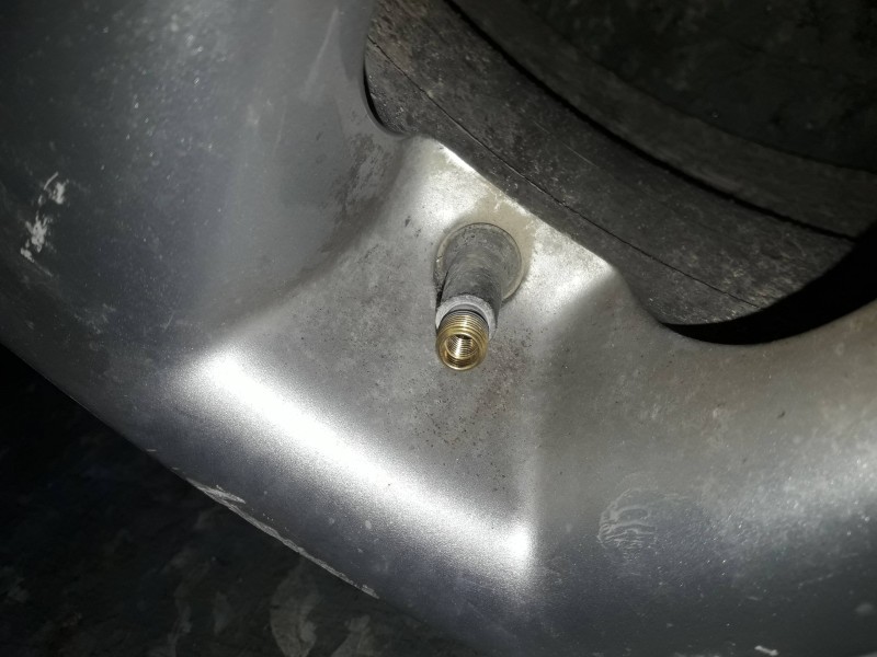 Recambio de juego llantas para bmw mini (r50,r53) cooper referencia OEM IAM 6775801 4 LLANTAS 7JX17