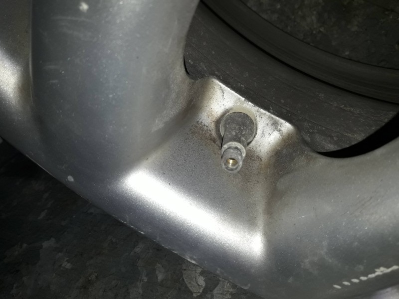 Recambio de juego llantas para bmw mini (r50,r53) cooper referencia OEM IAM 6775801 4 LLANTAS 7JX17