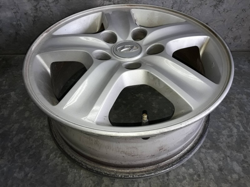 Recambio de juego llantas para hyundai i30cw referencia OEM IAM 529102L100 5.5JX15 