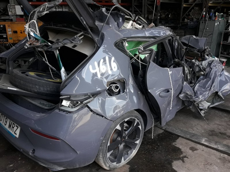 cupra leon (kl1) del año 2024