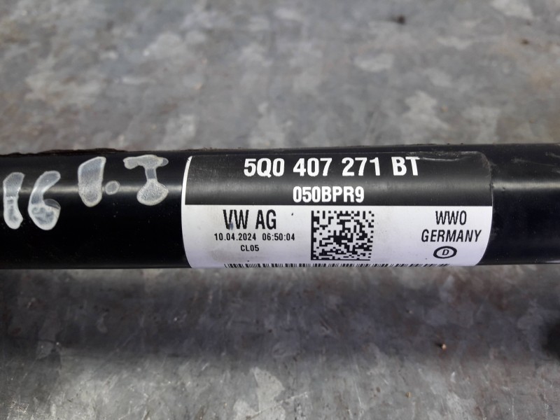 Recambio de transmision delantera izquierda para cupra leon (kl1) referencia OEM IAM 5Q0407271BT 241852572 W05Q0407271BT