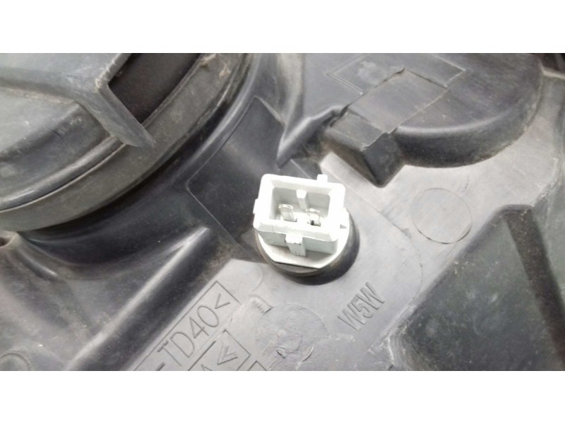 Recambio de faro izquierdo para renault kangoo (f/kc0) authentique 4x4 referencia OEM IAM 8200444257 89900107 