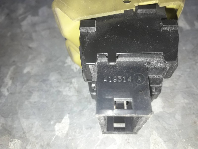 Recambio de mando multifuncion para renault twingo (co6) referencia OEM IAM 419314A  