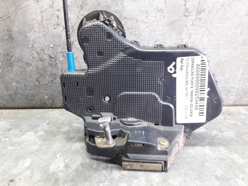 Recambio de cerradura puerta trasera izquierda para toyota avensis berlina (t25) referencia OEM IAM   