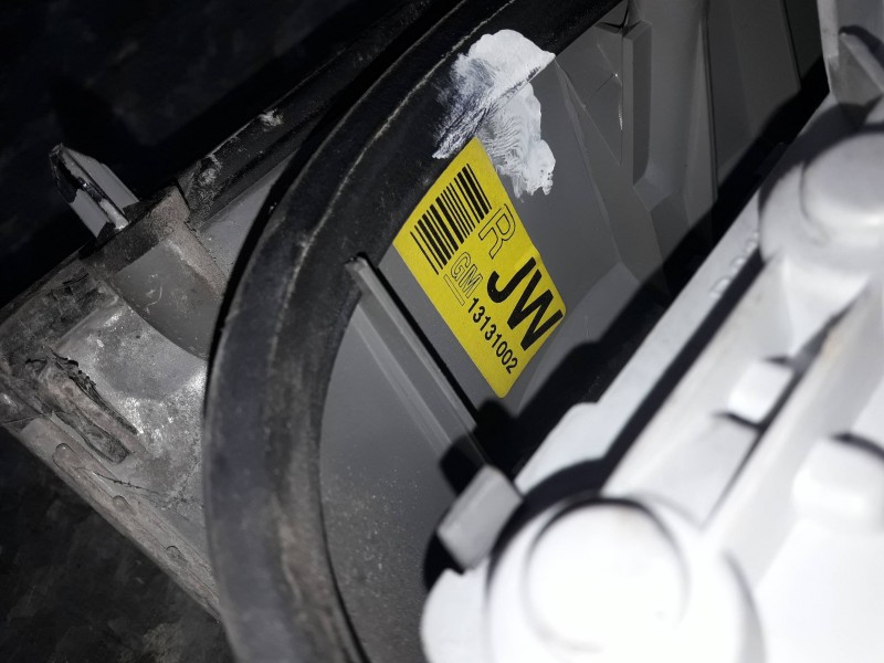 Recambio de piloto trasero derecho para opel vectra c berlina referencia OEM IAM 13131002  