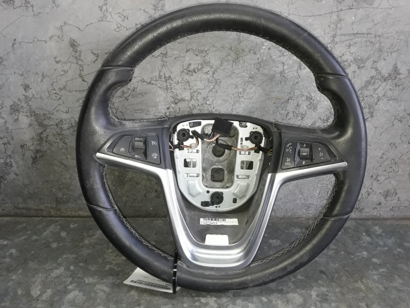 Recambio de volante para opel mokka referencia OEM IAM 13473053  