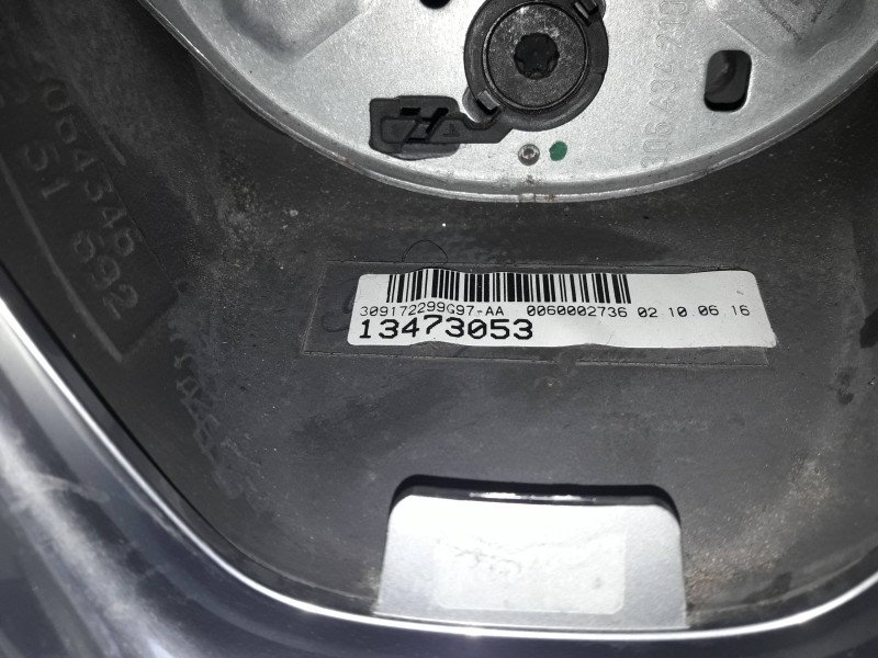 Recambio de volante para opel mokka referencia OEM IAM 13473053  