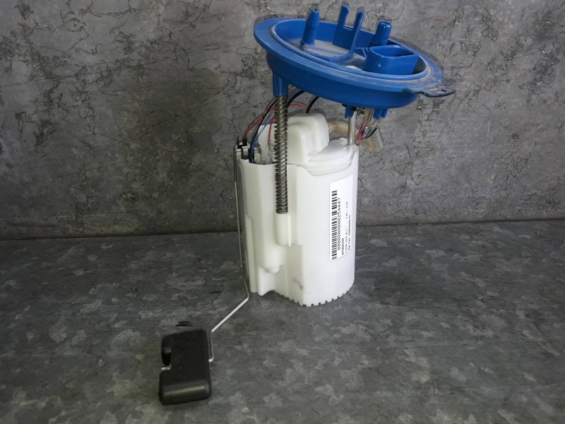 Recambio de aforador para cupra leon (kl1) referencia OEM IAM 058020001V 5WA919051A 5Q0444B