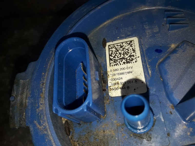 Recambio de aforador para cupra leon (kl1) referencia OEM IAM 058020001V 5WA919051A 5Q0444B