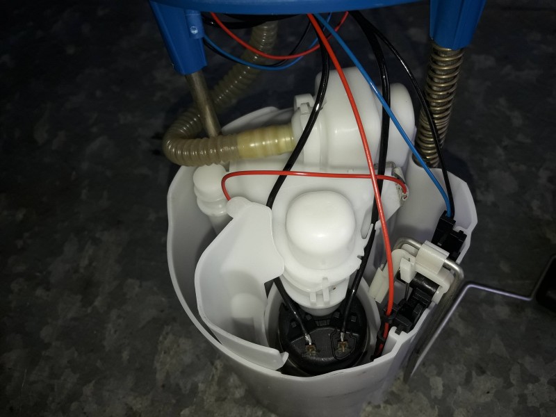 Recambio de aforador para cupra leon (kl1) referencia OEM IAM 058020001V 5WA919051A 5Q0444B