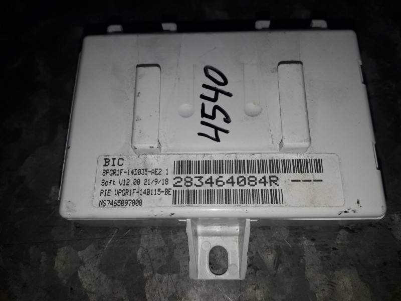 Recambio de modulo electronico para renault clio iv referencia OEM IAM 283464084R  