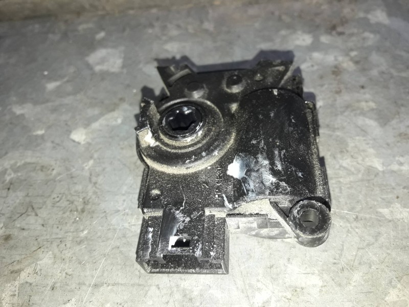 Recambio de motor apertura trampillas climatizador para cupra leon (kl1) referencia OEM IAM 2Q0907511F  