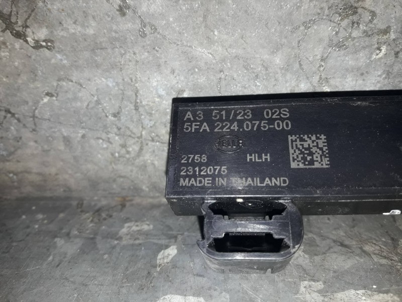 Recambio de antena para cupra leon (kl1) referencia OEM IAM 5WA962132 5FA22407500 2312075