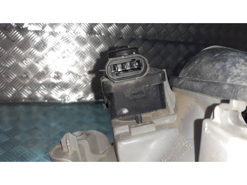 Recambio de faro izquierdo para renault twingo (co6) referencia OEM IAM 7700419305  