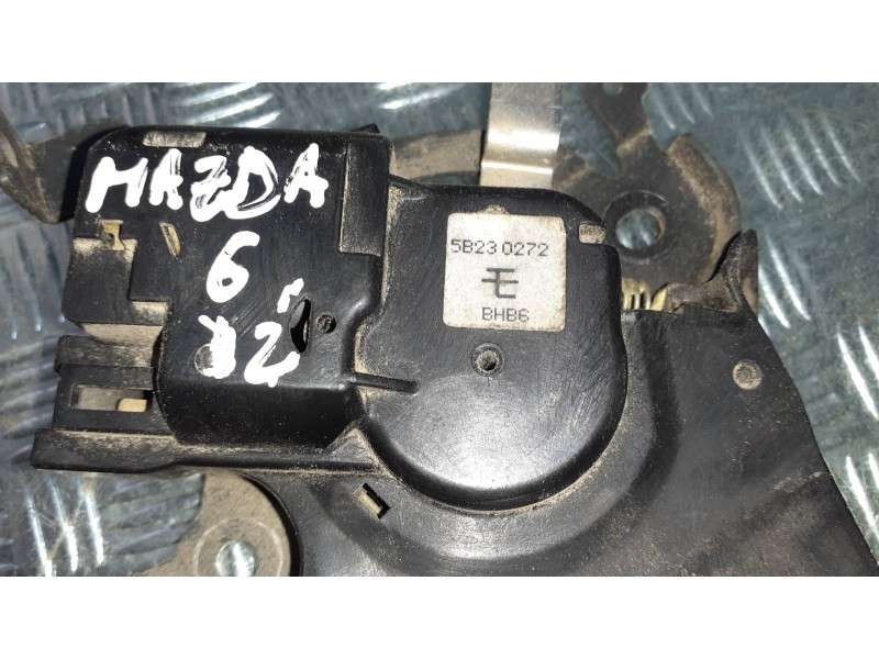 Recambio de cerradura maletero / porton para mazda 6 kombi ()(.2012) referencia OEM IAM 5B230272  5A225B23