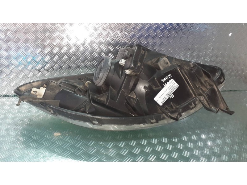 Recambio de faro izquierdo para toyota yaris (ksp9/scp9/nlp9) rock in rio referencia OEM IAM   