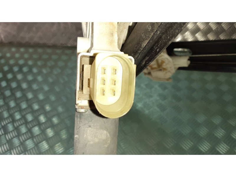 Recambio de elevalunas delantero izquierdo para bmw serie 3 berlina (e90) referencia OEM IAM 7060265S  ELECTRICO