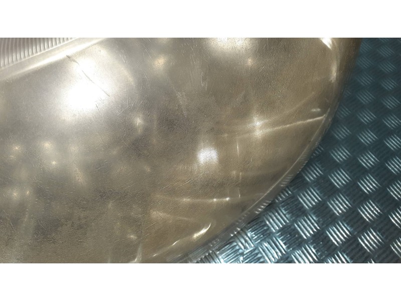 Recambio de faro izquierdo para chrysler voyager (rg) referencia OEM IAM 04857831AC  6240100000