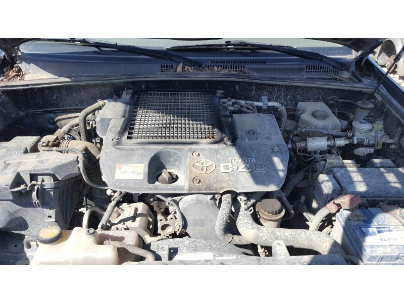 toyota land cruiser (j12) del año 2003