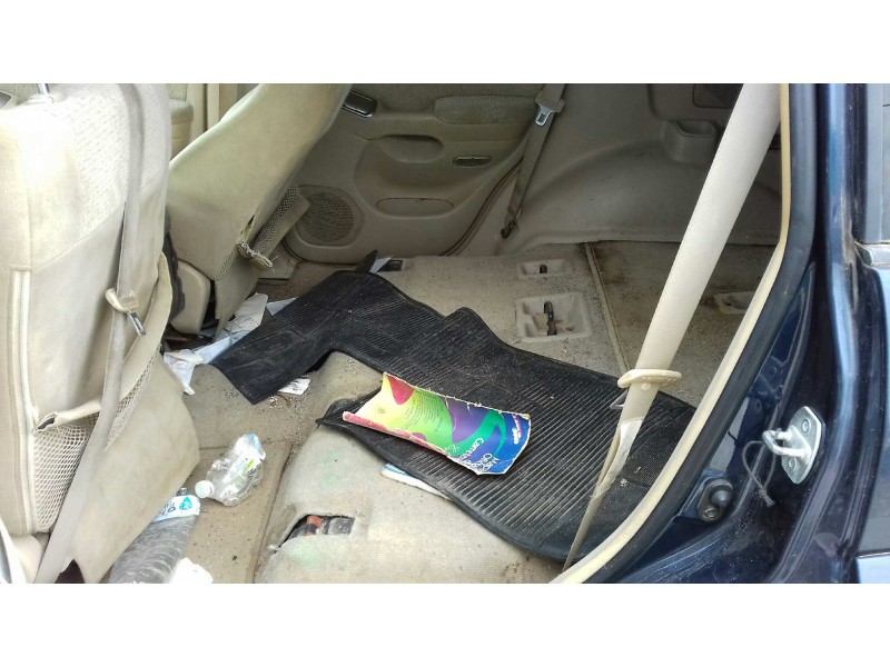 toyota land cruiser (j12) del año 2003