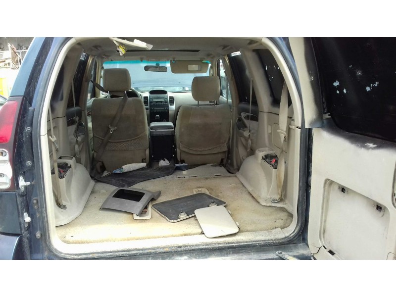 toyota land cruiser (j12) del año 2003