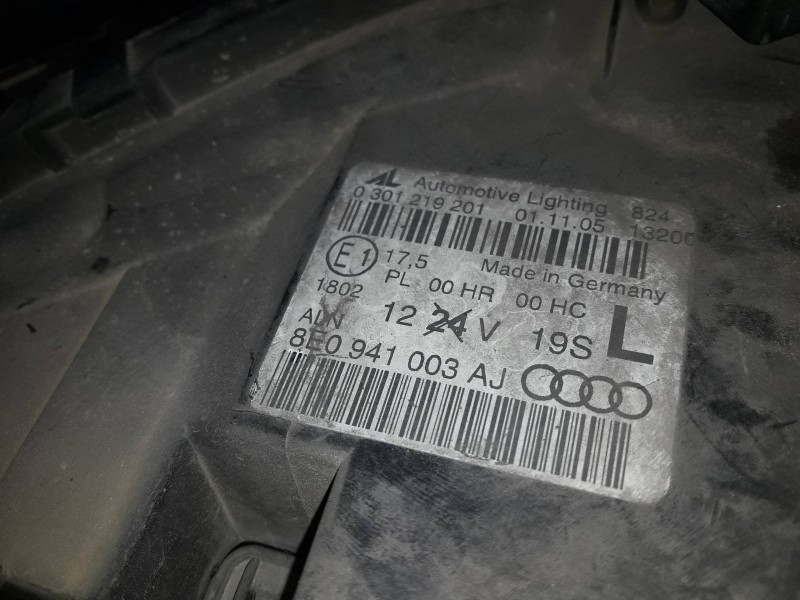 Recambio de faro izquierdo para audi a4 berlina (8e) referencia OEM IAM 8E0941003AJ 0301219201 