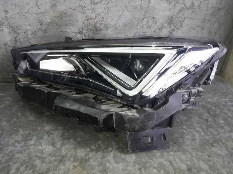 Recambio de faro izquierdo para cupra leon (kl1) referencia OEM IAM 5FB941007J LC20794 XENON