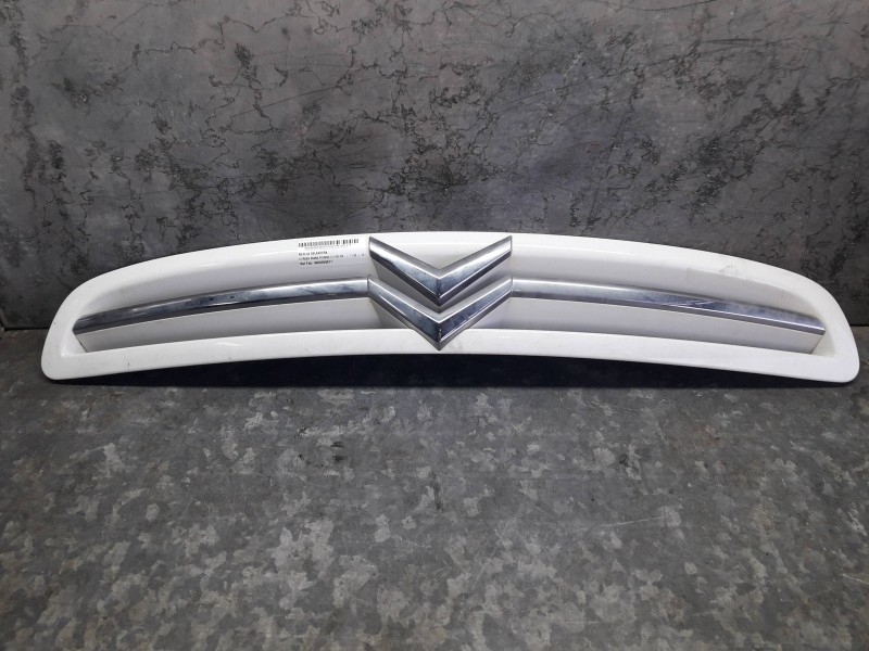 Recambio de rejilla delantera para citroen xsara picasso 2.0 hdi sx referencia OEM IAM 9650059677  