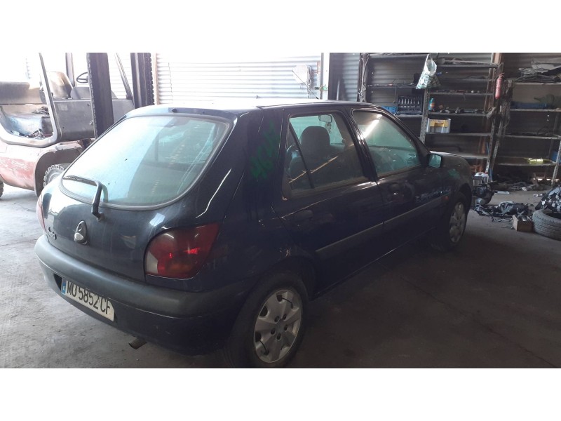 ford fiesta berlina (dx) del año 1999