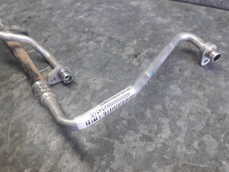 Recambio de tubo aire acondicionado para renault zoe referencia OEM IAM 924480658R  