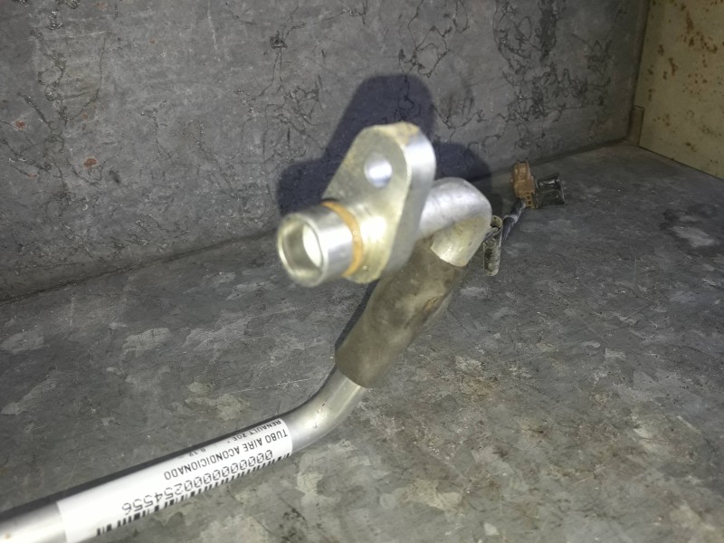 Recambio de tubo aire acondicionado para renault zoe referencia OEM IAM 9244067  
