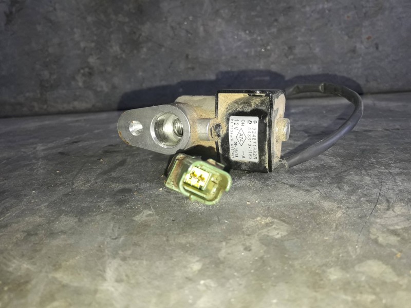 Recambio de sensor presion para renault zoe referencia OEM IAM 924871682R 4433101163 