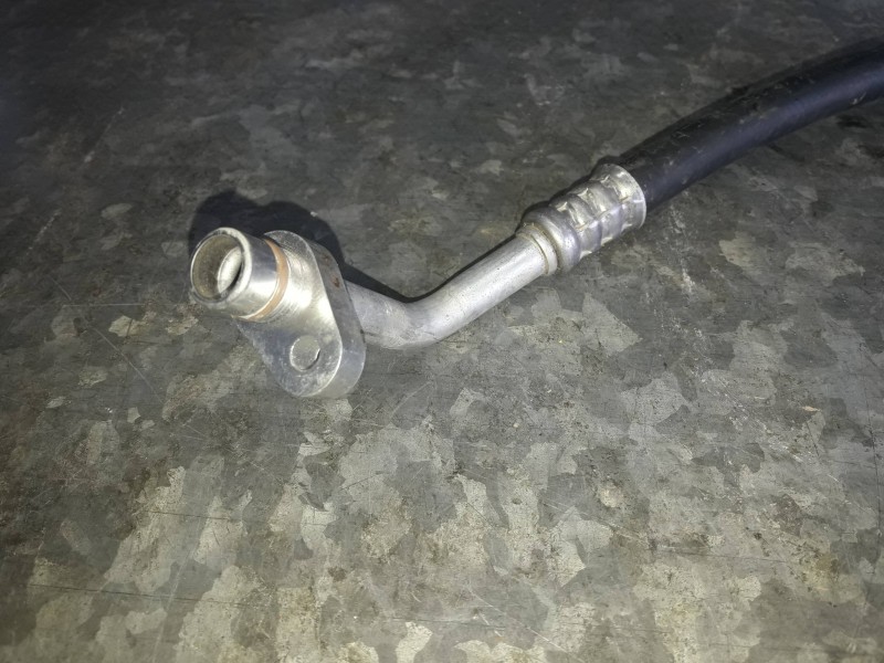 Recambio de tubo aire acondicionado para renault zoe referencia OEM IAM 924408565R  