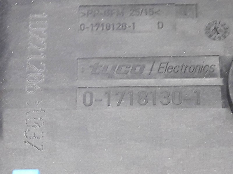 Recambio de caja reles / fusibles para seat leon (1p1) referencia OEM IAM 017181301 1D2212061037 1K0937125A