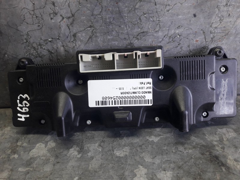 Recambio de mando climatizador para seat leon (1p1) referencia OEM IAM   