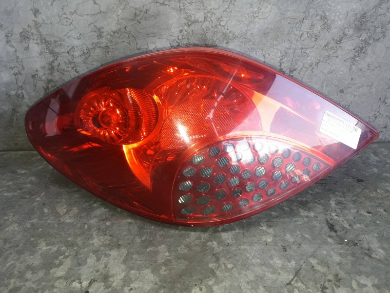 Recambio de piloto trasero izquierdo para peugeot 207 referencia OEM IAM 9649986680  